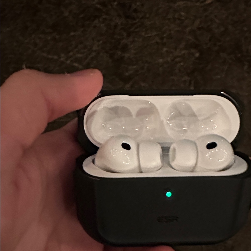 Apple Black and White Wireless Earbuds